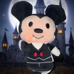 Hallmark Itty Bitty Disney Halloween  Vampire Micky Mouse 3.5”. P16